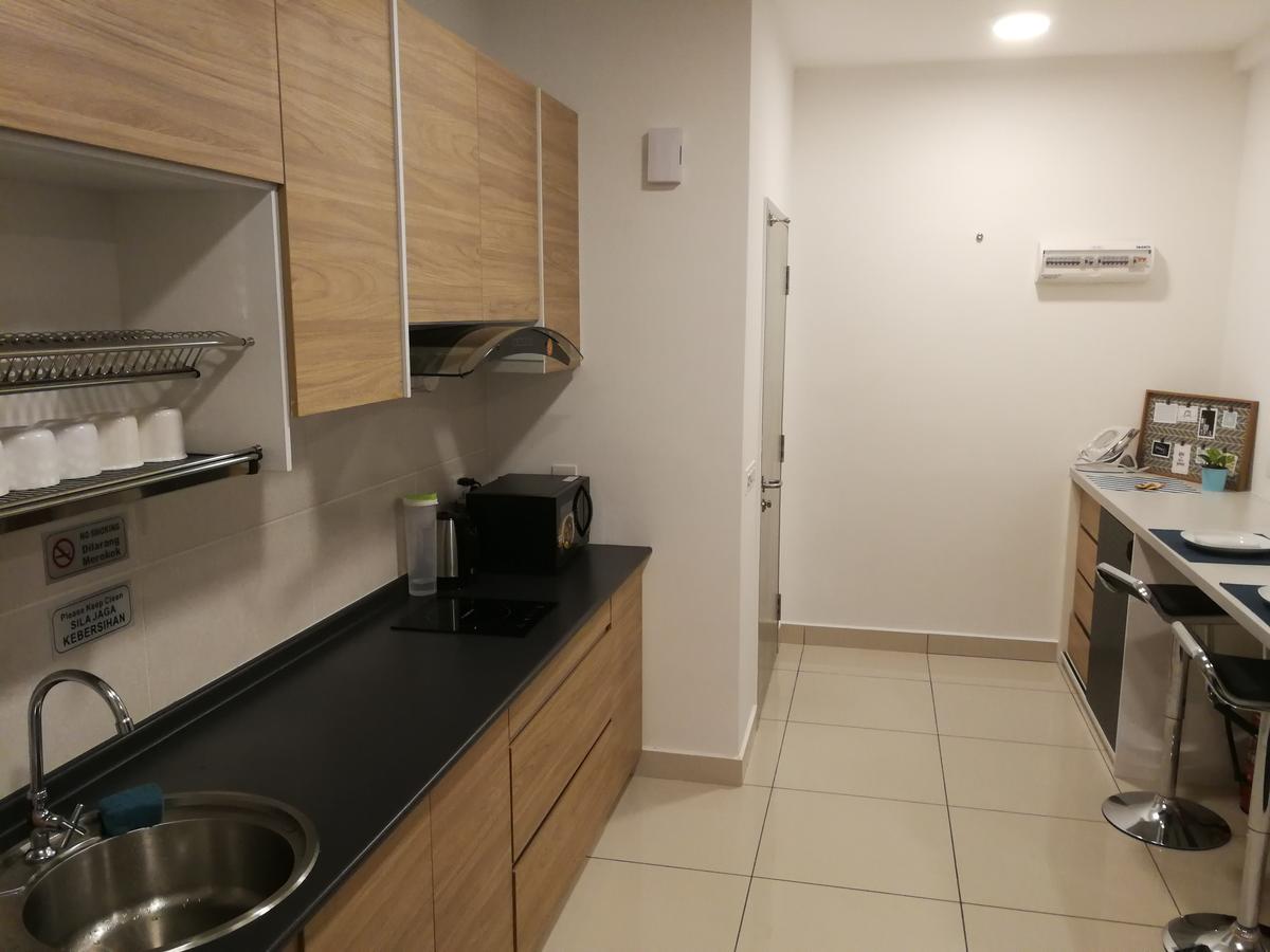 Appartamento Evo Soho Bangi With Wifi And Netflix Kampong Sungai Ramal Dalam Esterno foto